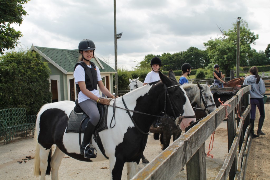 Village Camps International Summer Camp England 2024-07-27 https://www.villagecamps.com/journals_admin/images/1262-2801-July6 (40).jpg